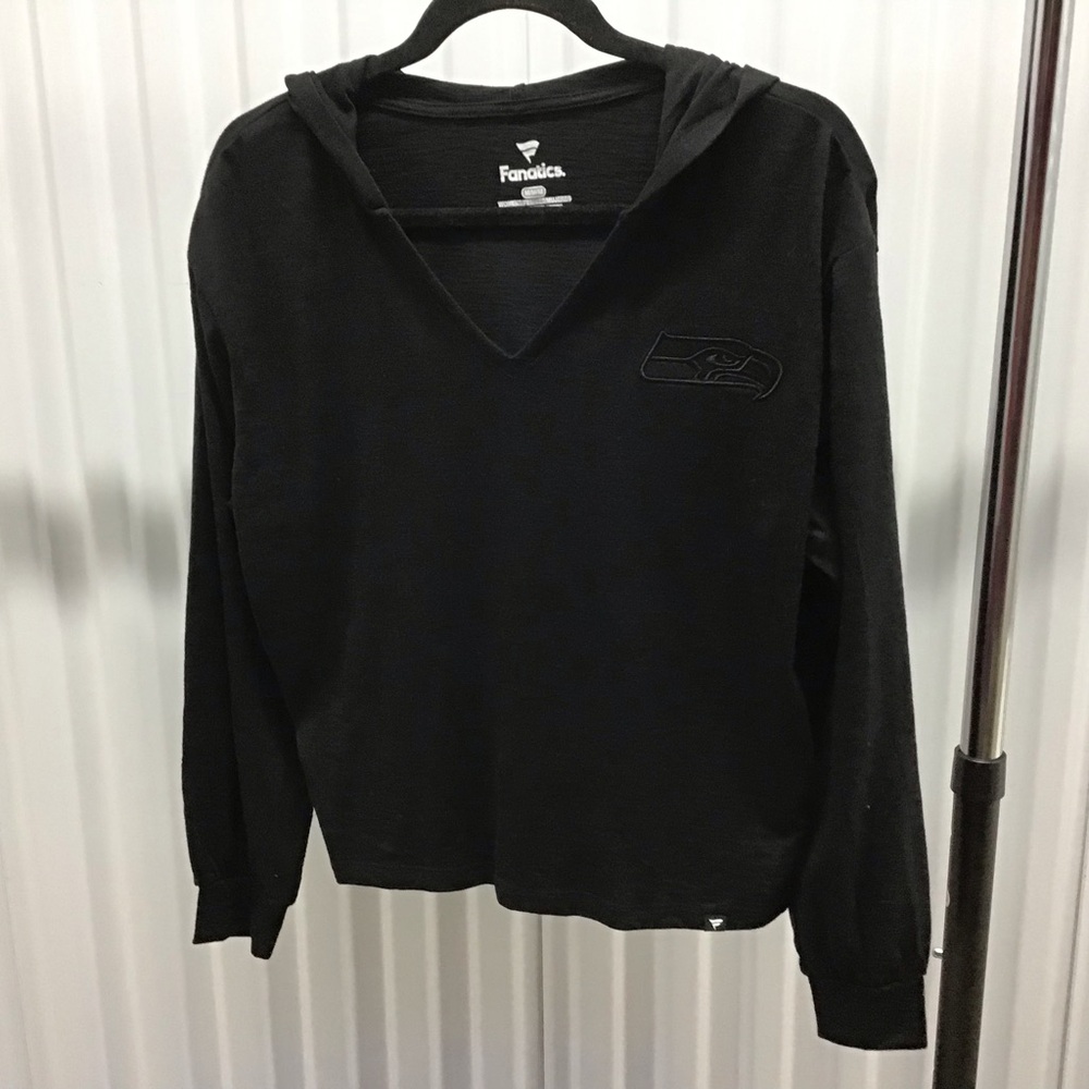 Fanatics Black women’s Pullover Hoo